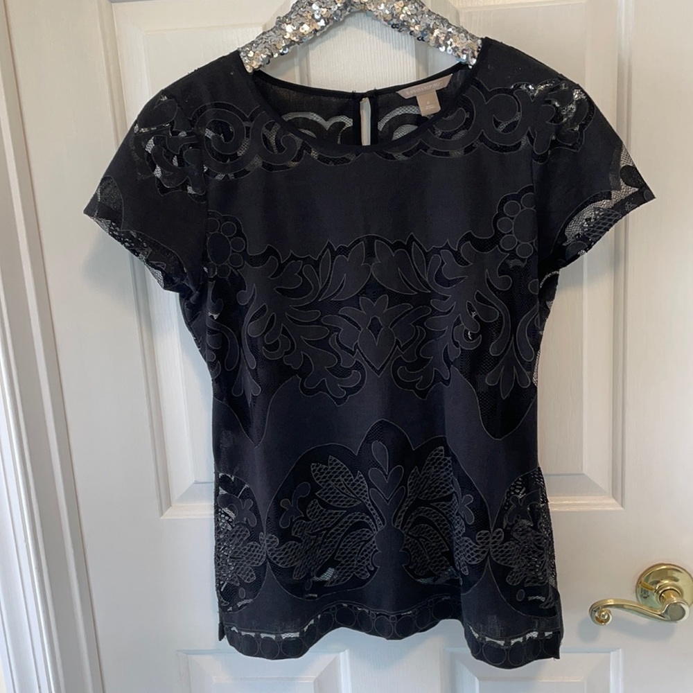 Banana Republic women’s top; black lace; size 8